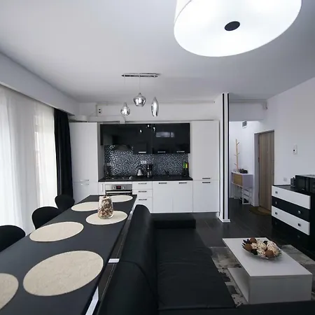 Apartment Apartel Black & White Navodari