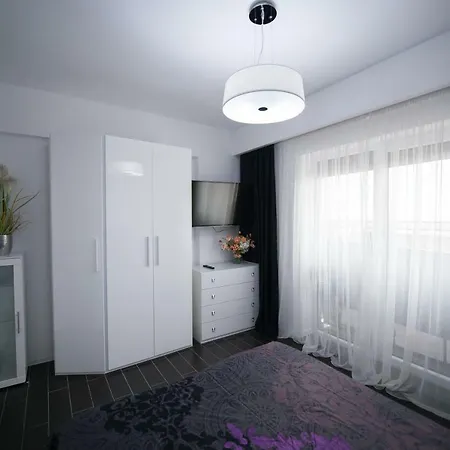 Apartel Black & White Apartment *